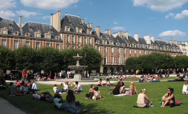 La chasse au trésor moderne et branchée dans le Marais