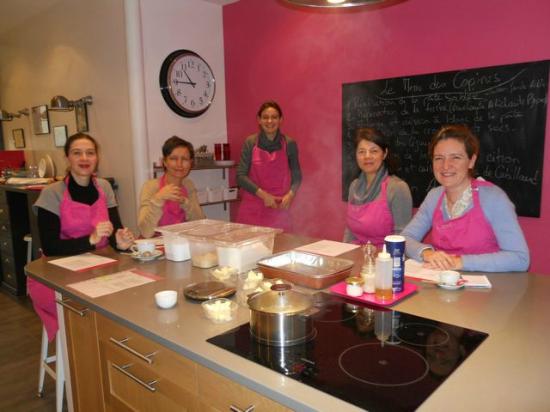 Le cours de pâtisserie en équipe